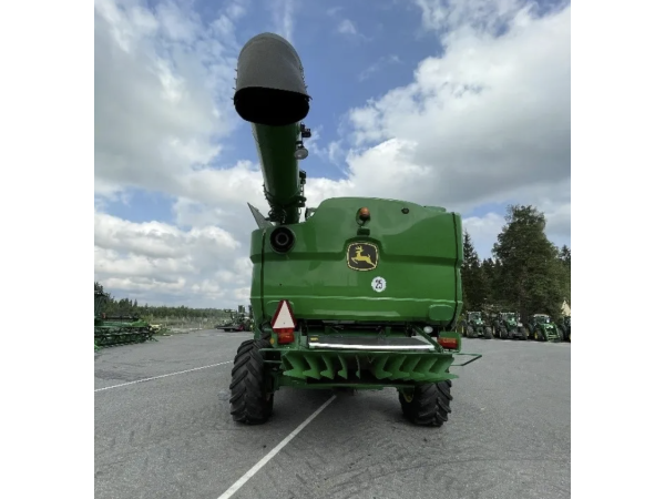 Комбайн John Deere S670i (2014)