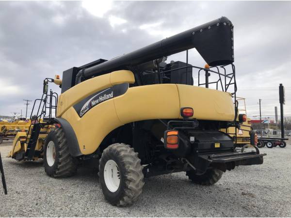 Комбайн New Holland CR940 (2003)