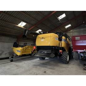Комбайн New Holland CX8080 (2013)