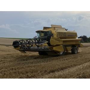 Комбайн New Holland TF 78 (2002)