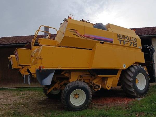 Комбайн New Holland TF 78 (2002)