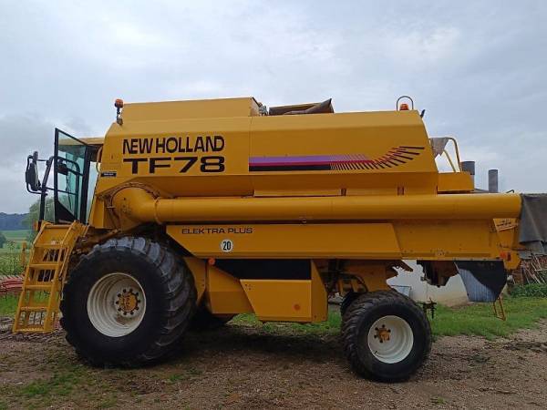 Комбайн New Holland TF 78 (2002)