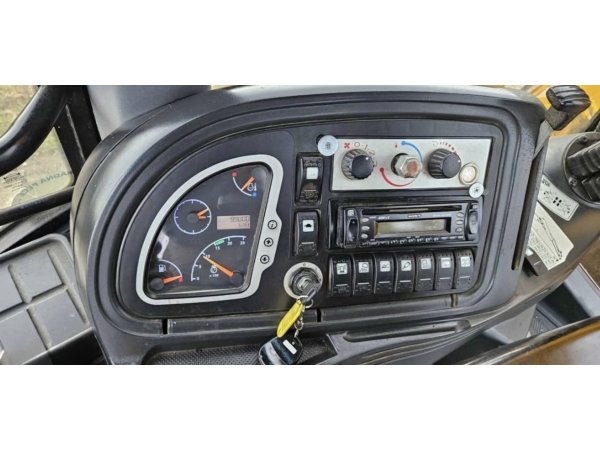 Экскаватор-погрузчик JCB 3CX (2007)