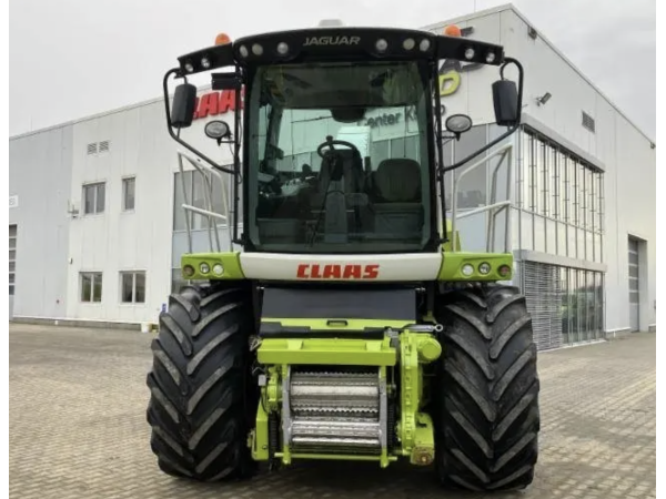 Кормозбиральний комбайн Claas Jaguar 940 T4i (2016)