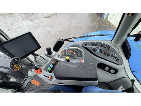 Трактор New Holland T8.360 (2014)
