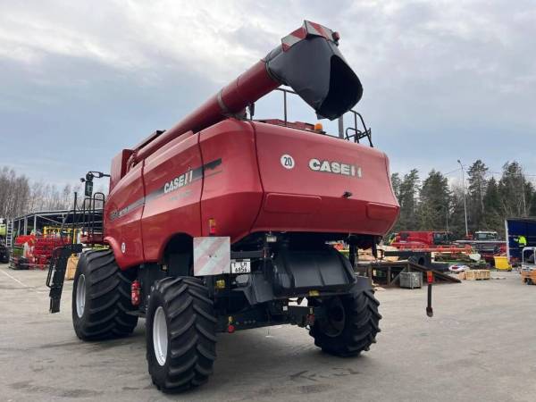 Комбайн Case IH Axial-Flow 8010 (2008)