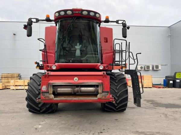 Комбайн Case IH Axial-Flow 8010 (2008)