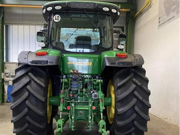 Трактор John Deere 8360R (2012)