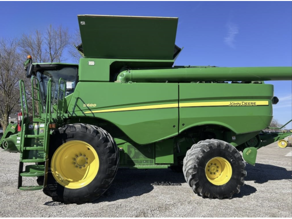Комбайн John Deere S680 (2014)