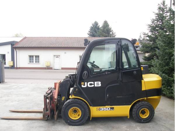Навантажувач JCB 35D (2016)