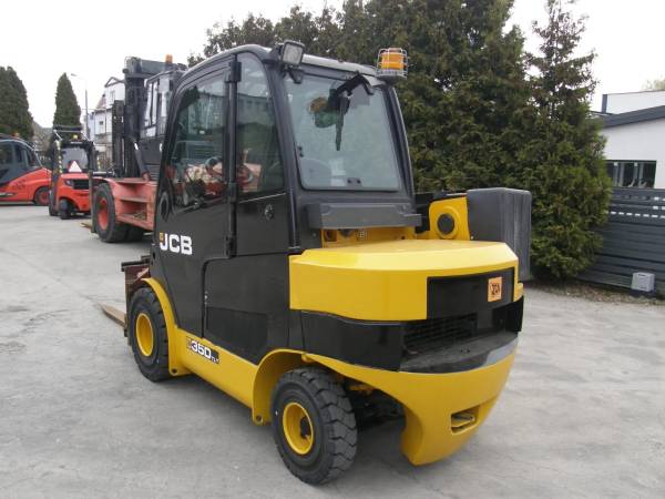 Навантажувач JCB 35D (2016)