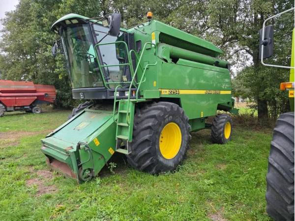 Комбайн John Deere 2254 (1998)