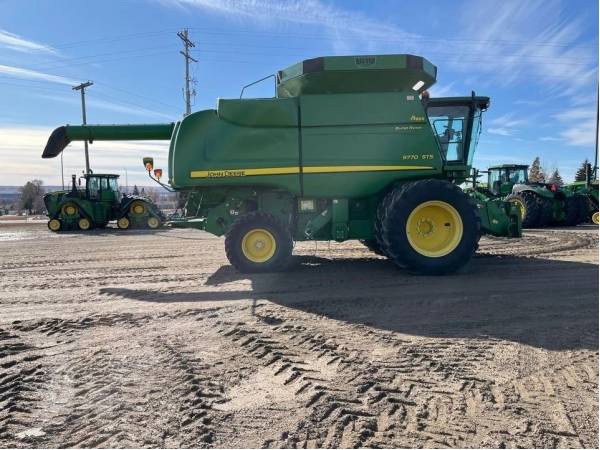 Комбайн John Deere 9770 STS (2010)