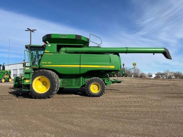Комбайн John Deere 9770 STS (2010)