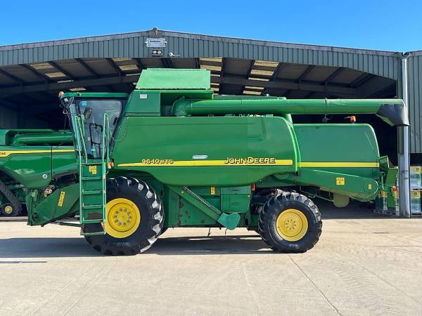 Комбайн John Deere 9640 WTS (2002)