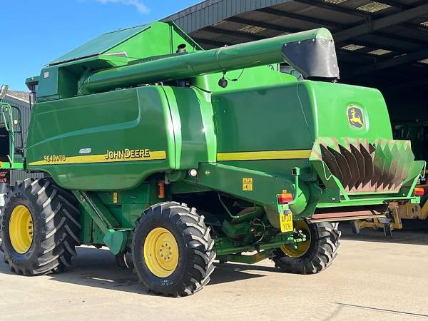 Комбайн John Deere 9640 WTS (2002)