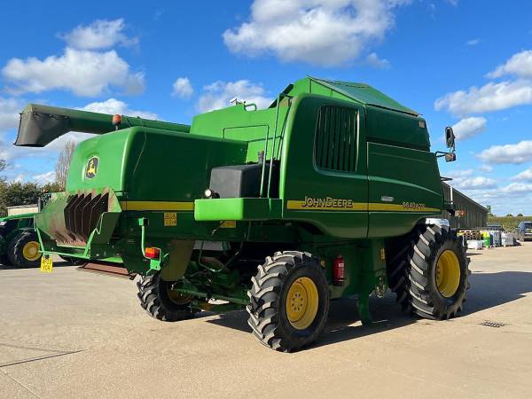 Комбайн John Deere 9640 WTS (2002)