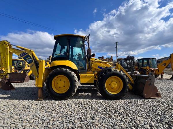 Екскаватор-навантажувач Komatsu WB93S (2007)