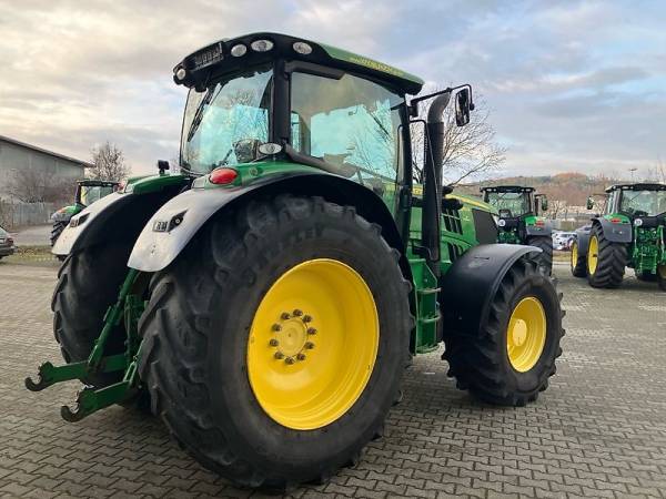 Трактор John Deere 6210R (2013)
