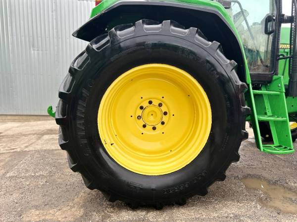 Трактор John Deere 6910 (1997)