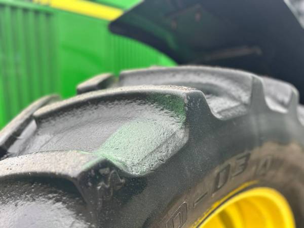 Трактор John Deere 6910 (1997)