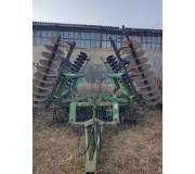 Дисковая борона John Deere 630