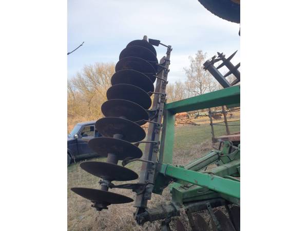 Дисковая борона John Deere 630