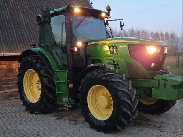 Трактор John Deere 6140R (2013)