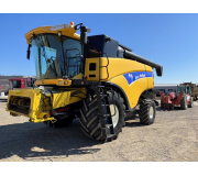 Комбайн New Holland CX 8080