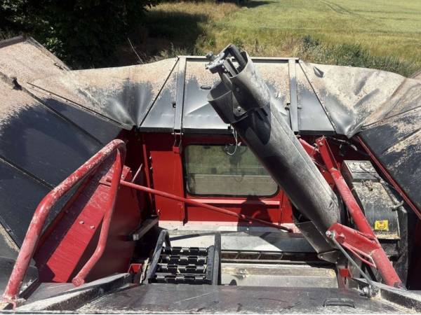 Комбайн Case IH Axial-Flow 5088 (2011)