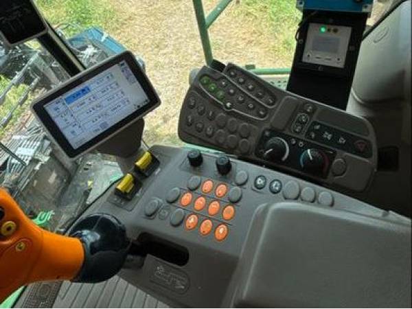 Комбайн John Deere W540 (2013)