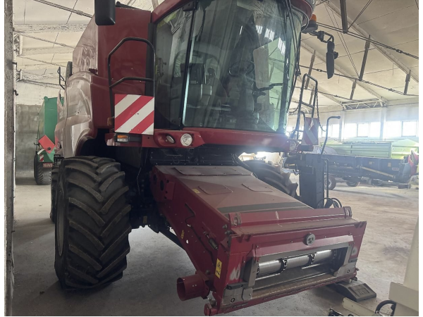 Комбайн Case IH 8120 Axial-Flow (2010)