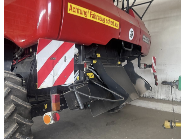 Комбайн Case IH 8120 Axial-Flow (2010)