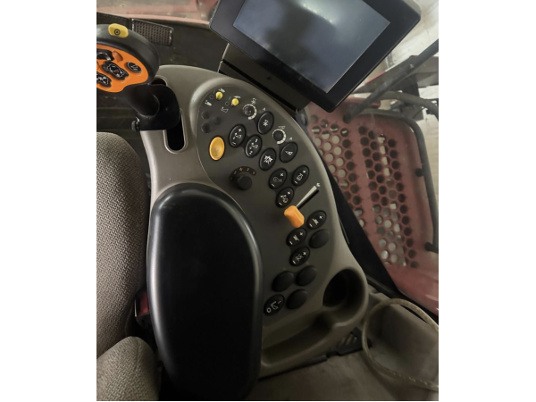 Комбайн Case IH 8120 Axial-Flow (2010)