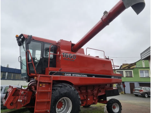 Комбайн Case IH 1660 (1992)