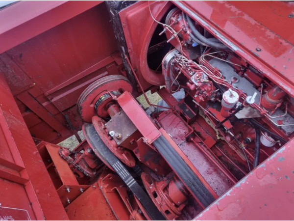 Комбайн Case IH 1660 (1992)