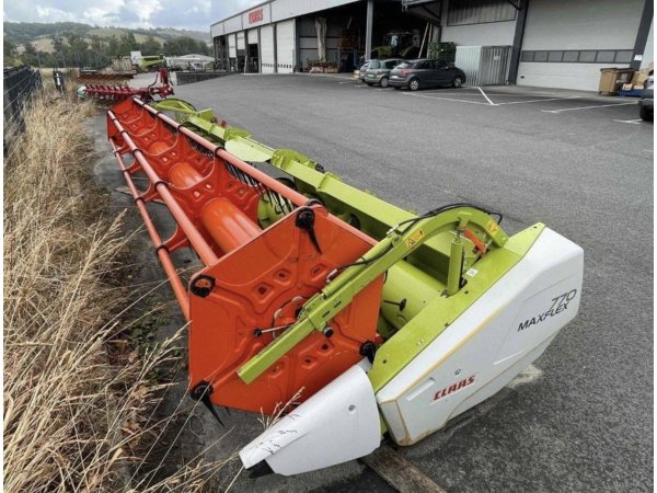 Жниварка Claas Maxflex 770