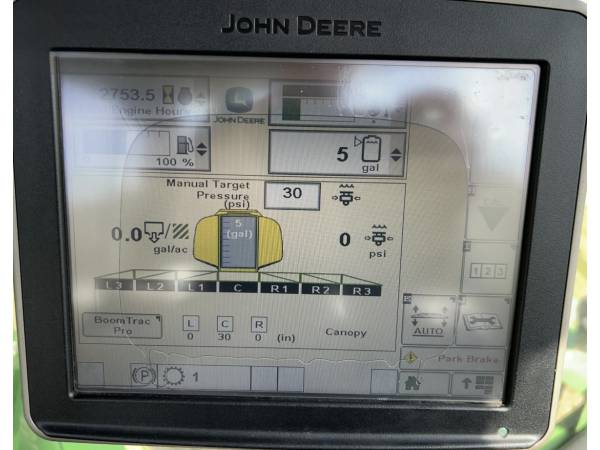 Самоходный опрыскиватель John Deere 4730 (2009)