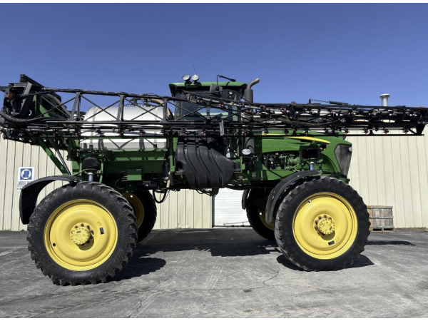 Самоходный опрыскиватель John Deere 4730 (2009)