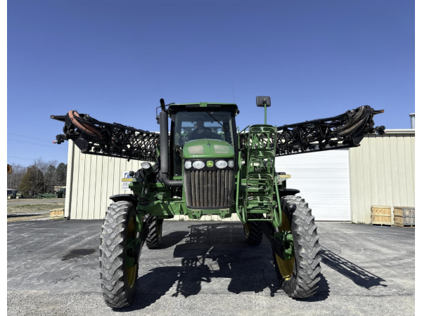 Самоходный опрыскиватель John Deere 4730 (2009)