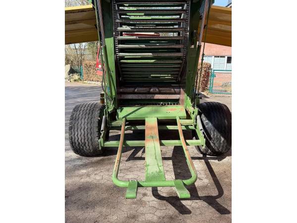 Пресс-подборщик Krone VarioPack 1800 MC (2011)