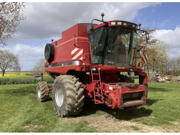 Комбайн Case IH 2388 (2004)