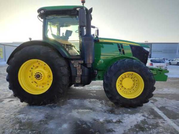 Трактор John Deere 7250R (2018)