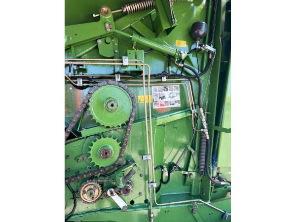 Пресс-подборщик Krone COMPRIMA V 180 (2012)