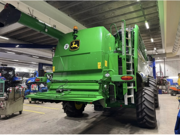 Комбайн John Deere T660 (2018)
