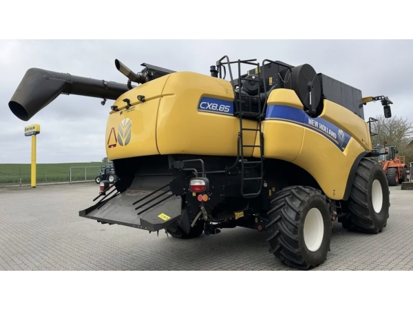 Комбайн New Holland CX8.85 (2016)
