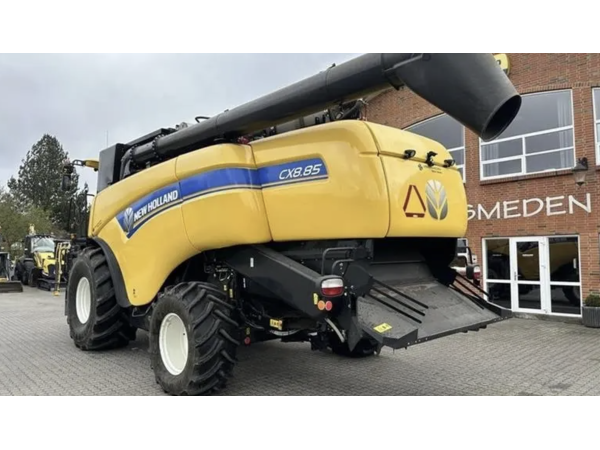 Комбайн New Holland CX8.85 (2016)