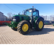 Трактор John Deere 6930