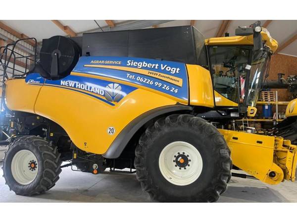 Комбайн New Holland CR8080 (2013)