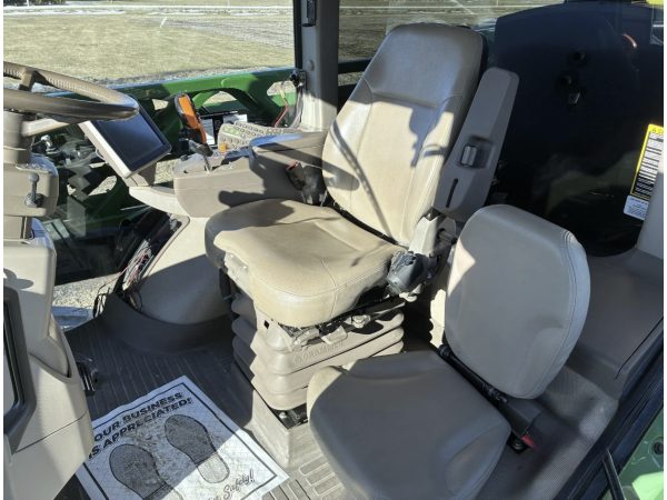 Самохідний обприскувач John Deere R4038 (2017)